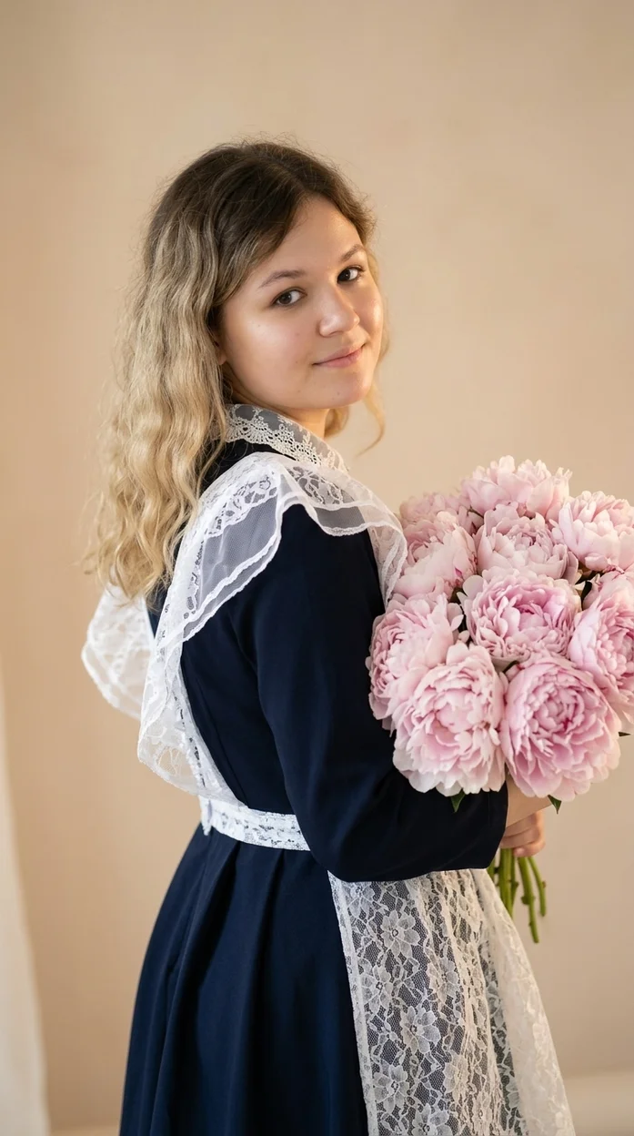  Фотореалистичный нежный portrait beauty style на последний звонок