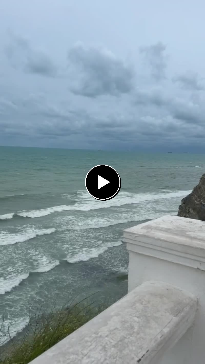 Видео для скачивания  - Волны на море